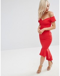 rotes figurbetontes Kleid