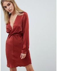 rotes gerade geschnittenes Kleid aus Seide von PrettyLittleThing