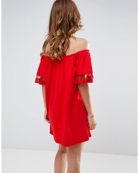 rotes schulterfreies Kleid von Asos