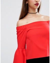 rotes schulterfreies Oberteil von Asos