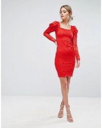 rotes figurbetontes Kleid aus Spitze von TFNC