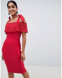 rotes figurbetontes Kleid aus Spitze von Vesper