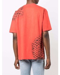 rotes Mit Batikmuster T-Shirt mit einem Rundhalsausschnitt von Mauna Kea