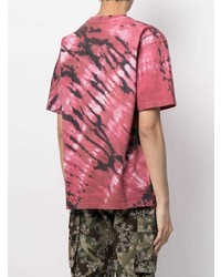 rotes Mit Batikmuster T-Shirt mit einem Rundhalsausschnitt von Chinatown Market