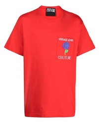 rotes T-Shirt mit einem Rundhalsausschnitt mit Blumenmuster von VERSACE JEANS COUTURE