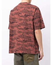rotes T-Shirt mit einem Rundhalsausschnitt mit Leopardenmuster von Kenzo