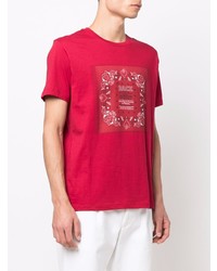 rotes T-Shirt mit einem Rundhalsausschnitt mit Paisley-Muster von Etro