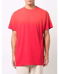 rotes T-Shirt mit einem Rundhalsausschnitt von Fear Of God