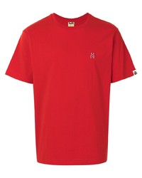 rotes T-Shirt mit einem Rundhalsausschnitt von A Bathing Ape