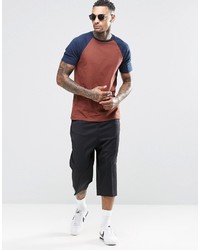 rotes T-Shirt mit einem Rundhalsausschnitt von Asos