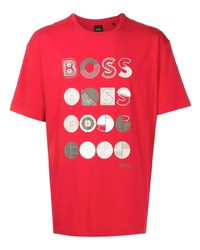 rotes T-Shirt mit einem Rundhalsausschnitt von BOSS