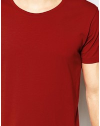 rotes T-Shirt mit einem Rundhalsausschnitt von Selected