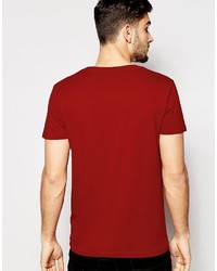 rotes T-Shirt mit einem Rundhalsausschnitt von Selected