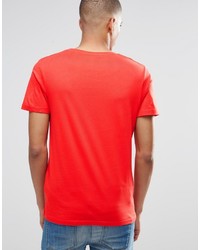 rotes T-Shirt mit einem Rundhalsausschnitt von Selected