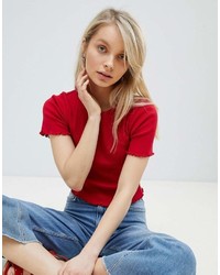 rotes T-Shirt mit einem Rundhalsausschnitt von Miss Selfridge