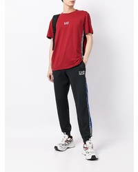 rotes T-Shirt mit einem Rundhalsausschnitt von Ea7 Emporio Armani