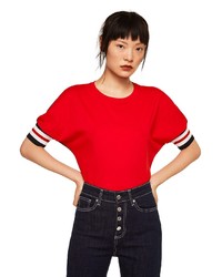 rotes T-Shirt mit einem Rundhalsausschnitt von Mango
