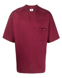 rotes T-Shirt mit einem Rundhalsausschnitt von Oamc