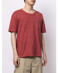 rotes T-Shirt mit einem Rundhalsausschnitt von VISVIM