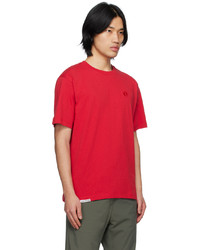 rotes T-Shirt mit einem Rundhalsausschnitt von AAPE BY A BATHING APE