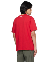 rotes T-Shirt mit einem Rundhalsausschnitt von AAPE BY A BATHING APE