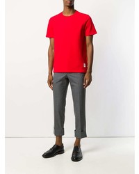 rotes T-Shirt mit einem Rundhalsausschnitt von Thom Browne