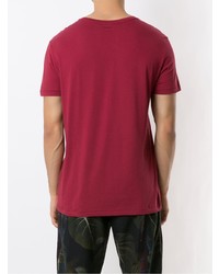 rotes T-Shirt mit einem Rundhalsausschnitt von OSKLEN