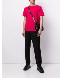 rotes T-Shirt mit einem Rundhalsausschnitt von Emporio Armani