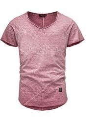 rotes T-Shirt mit einem V-Ausschnitt von Amaci&Sons