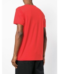 rotes T-Shirt mit einem V-Ausschnitt von Burberry