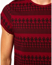 rotes T-shirt mit Hahnentritt-Muster von Asos