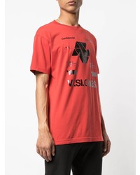 rotes und schwarzes bedrucktes T-Shirt mit einem Rundhalsausschnitt von Marcelo Burlon County of Milan