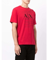 rotes und schwarzes bedrucktes T-Shirt mit einem Rundhalsausschnitt von Armani Exchange