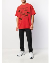 rotes und schwarzes bedrucktes T-Shirt mit einem Rundhalsausschnitt von Just Don