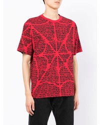 rotes und schwarzes bedrucktes T-Shirt mit einem Rundhalsausschnitt von PACCBET