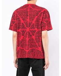 rotes und schwarzes bedrucktes T-Shirt mit einem Rundhalsausschnitt von PACCBET