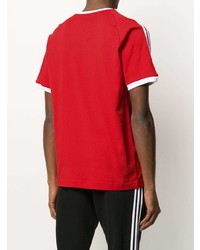 rotes und weißes bedrucktes T-Shirt mit einem Rundhalsausschnitt von adidas