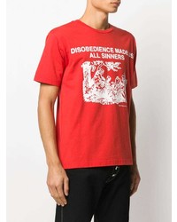 rotes und weißes bedrucktes T-Shirt mit einem Rundhalsausschnitt von Vyner Articles