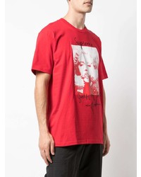 rotes und weißes bedrucktes T-Shirt mit einem Rundhalsausschnitt von Supreme