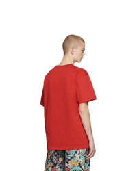 rotes und weißes bedrucktes T-Shirt mit einem Rundhalsausschnitt von Gucci