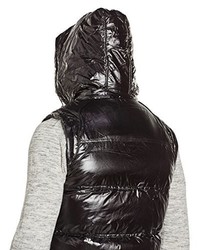 schwarze ärmellose Jacke