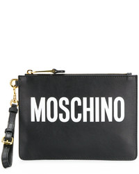 schwarze bedruckte Clutch von Moschino