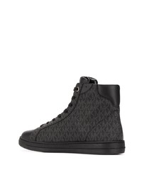 schwarze bedruckte hohe Sneakers aus Leder von Michael Kors