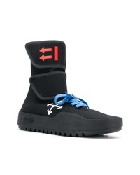 schwarze bedruckte hohe Sneakers von Off-White