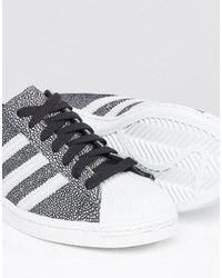 schwarze bedruckte hohe Sneakers von adidas