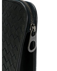 schwarze bedruckte Leder Clutch Handtasche von Bottega Veneta