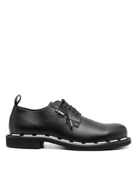 schwarze bedruckte Leder Derby Schuhe von Moschino