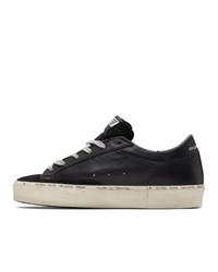 schwarze bedruckte Leder niedrige Sneakers von Golden Goose