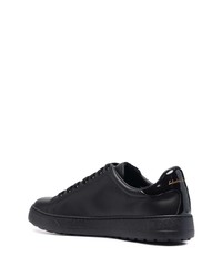 schwarze bedruckte Leder niedrige Sneakers von Salvatore Ferragamo