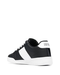 schwarze bedruckte Leder niedrige Sneakers von VERSACE JEANS COUTURE